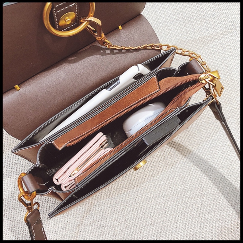 NEW ELLA O Ring Chain Buckle Crossbody - Picture 8 of 8